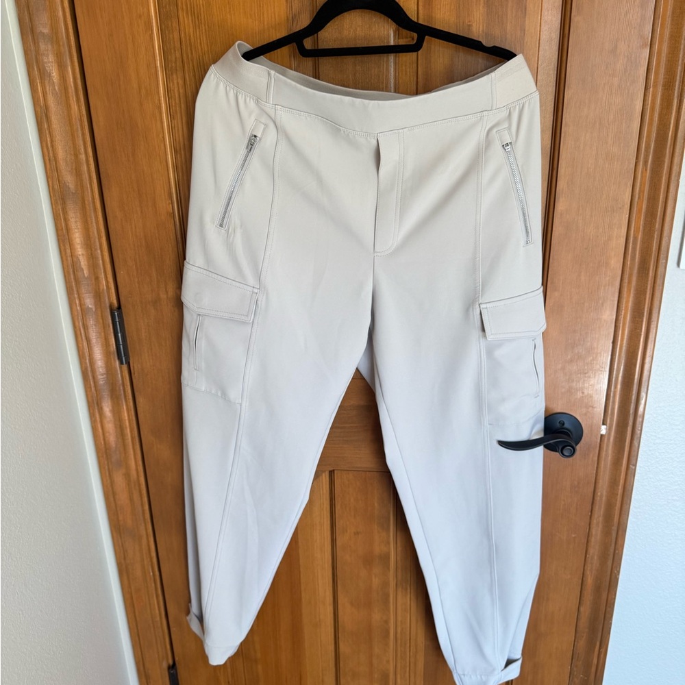 Athleta Neutral Cropped Cargo Joggers in Light Beige